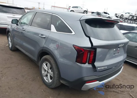 2024 Kia Sorento Lx z USA, uszkodzony, nr VIN 5XYRG4JC7RG258042